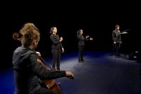 Théâtre musical et Langue des signes - Goupil. Le vendredi 7 avril 2017 à Venelles. Bouches-du-Rhone.  18H30
